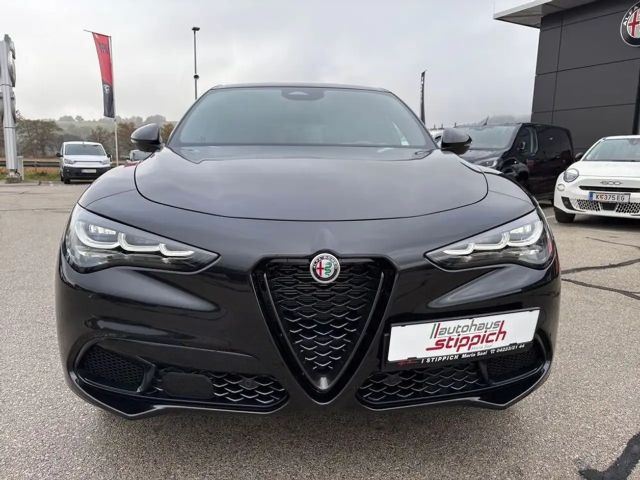 Alfa Romeo Stelvio AT8 Q4