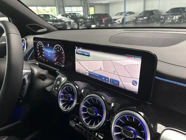 Mercedes-Benz GLB 250 4MATIC AMG Line Premium