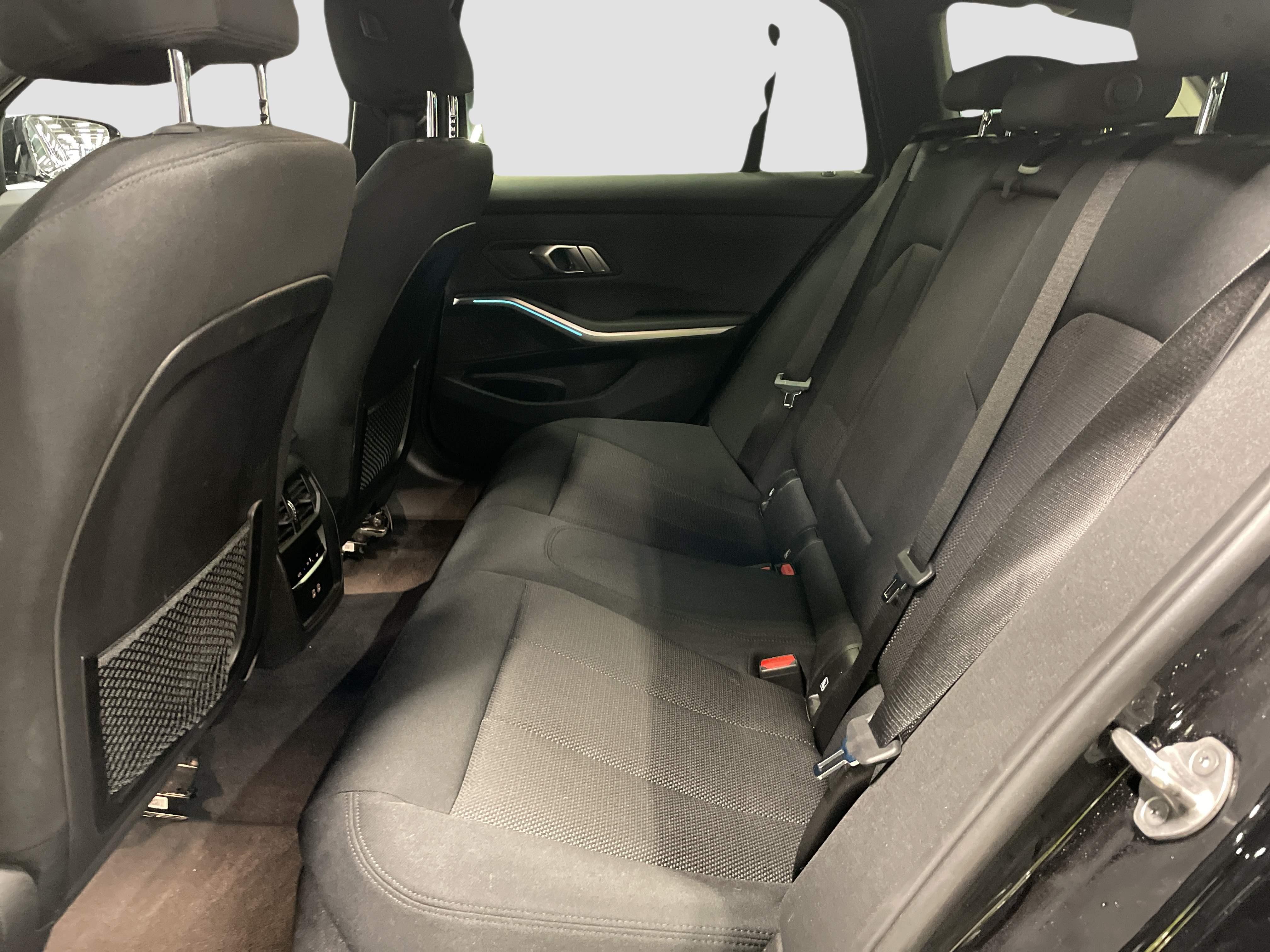 BMW 330 330e Touring