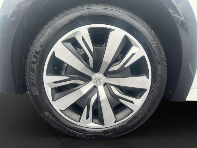 Peugeot E-208 Active Pack