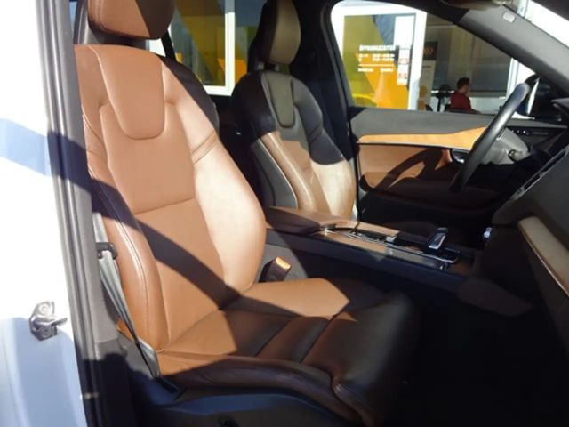 Volvo XC90 R-Design T8