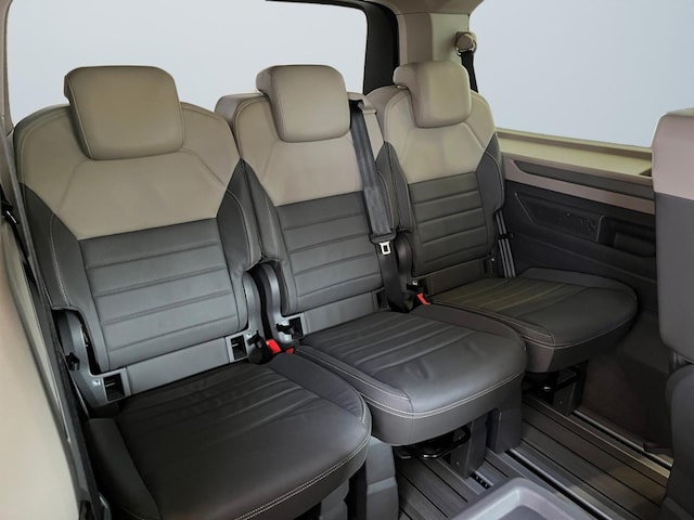 Volkswagen Multivan 2.0 TDI DSG Lang T7