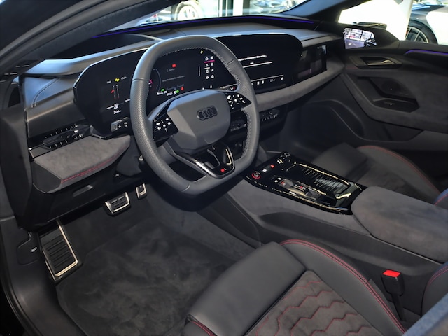 Audi A6 e-tron Avant Quattro