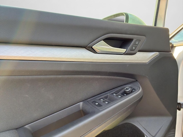 Volkswagen Golf DSG Golf VIII Life Variant