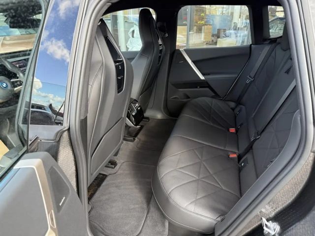 BMW iX xDrive40