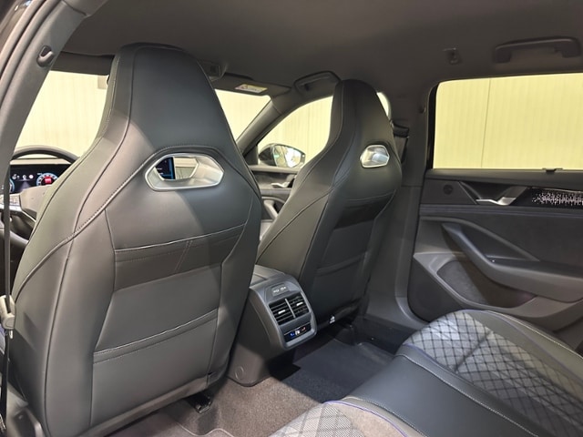 Volkswagen Passat 2.0 TDI DSG Style Variant