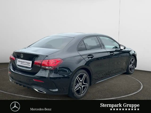 Mercedes-Benz A 180 AMG Line