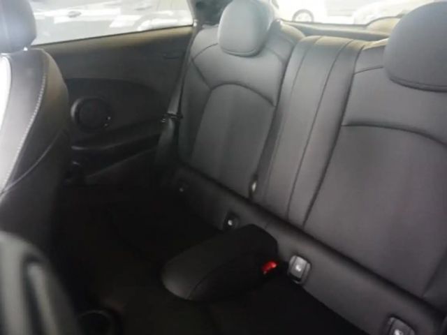 MINI Cooper COOPER 1,5 CAMDEN LEDER NAVI LED SHZ TEMPOMAT 17"