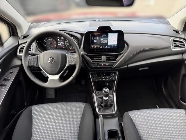 Suzuki S-Cross Hybrid