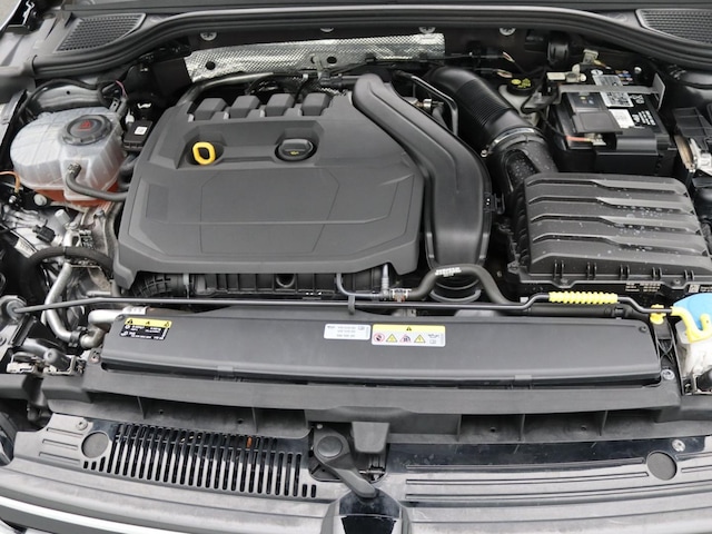 Volkswagen Golf 1.5 eTSI DSG Life Variant