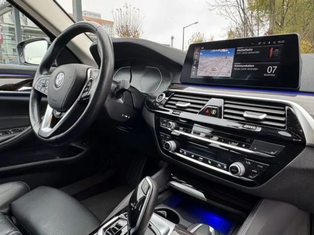 BMW 520 520d Luxury Line