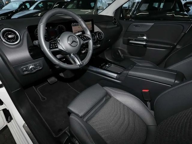 Mercedes-Benz B 250 B 250 e