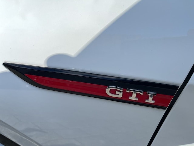 Volkswagen Golf 2.0 TSI GTI