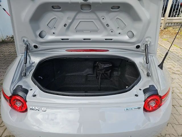 Mazda MX-5 Homura SkyActiv