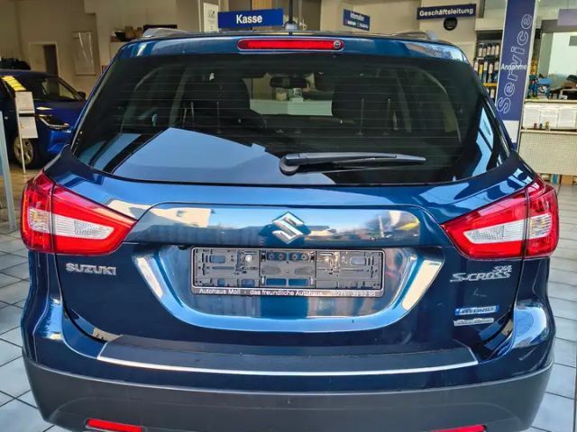 Suzuki S-Cross Hybrid