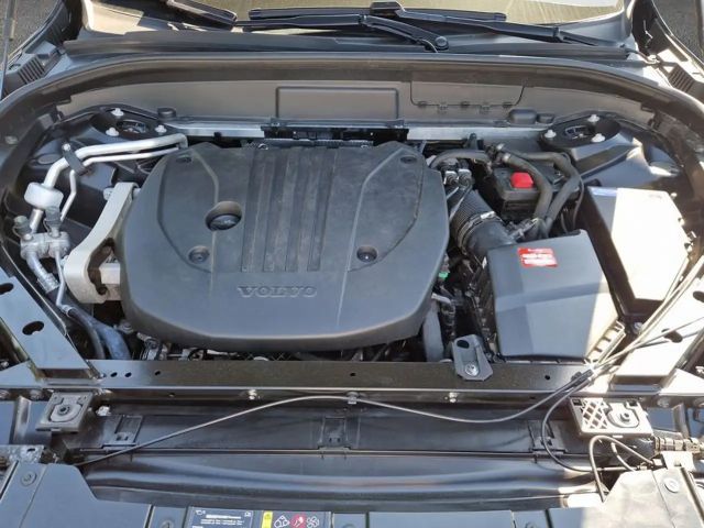 Volvo XC60 Dark Plus