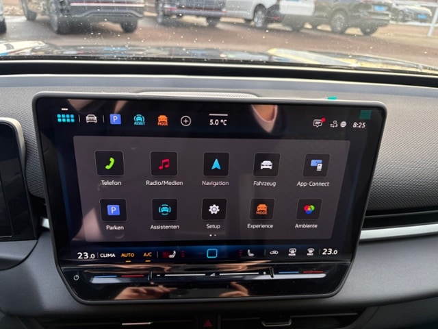 Volkswagen T-Roc 1.5 eTSI DSG R-Line