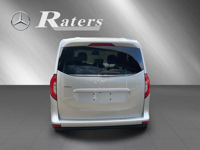 Mercedes-Benz T 180 T 180 d