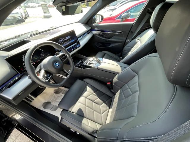 BMW 550 M-Sport Sedan xDrive