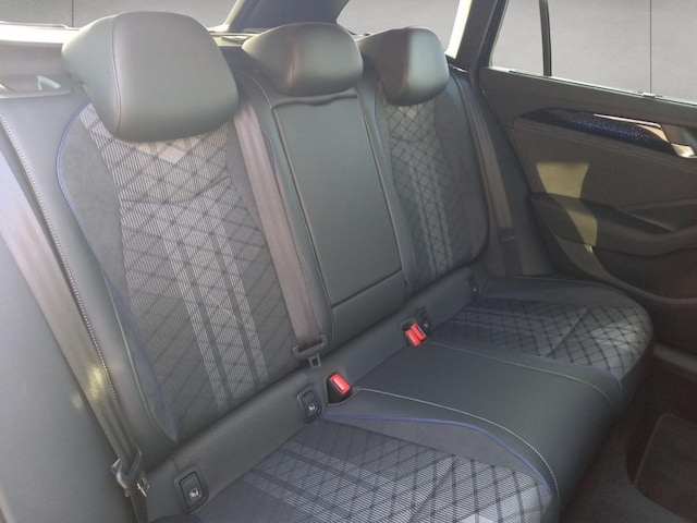 Volkswagen Passat DSG R-Line