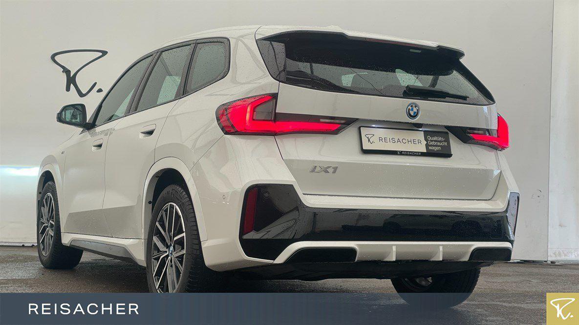 BMW iX1 xDrive30