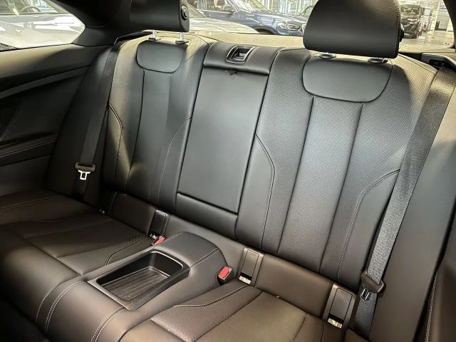 BMW 220 220i Coupé M-Sport