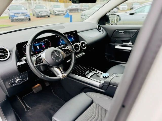 Mercedes-Benz GLA 200 Progressive