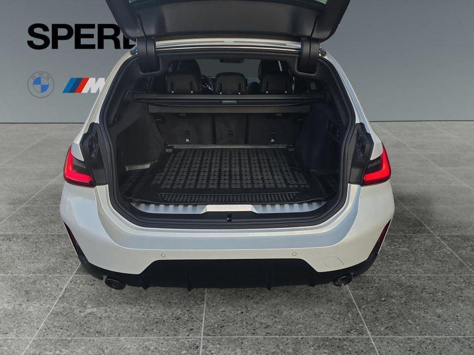 BMW 330 330e Touring