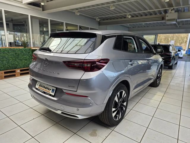 Opel Grandland X Business Hybrid