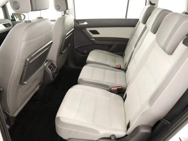 Volkswagen Touran Life