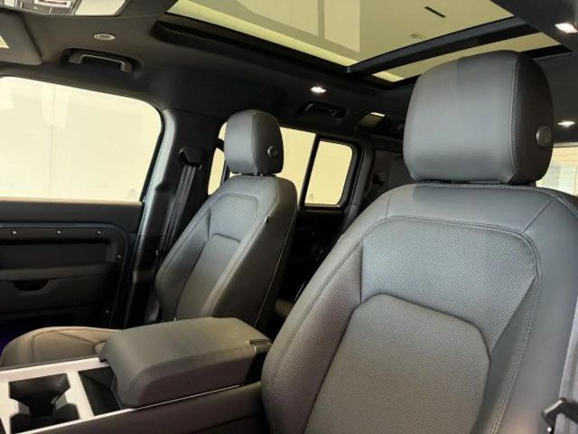 Land Rover Defender 110 D300 SE