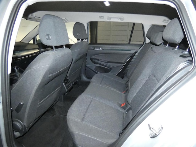 Volkswagen Golf Life Variant