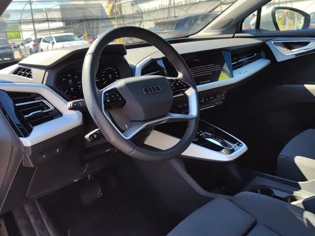 Audi Q4 e-tron Business Quattro
