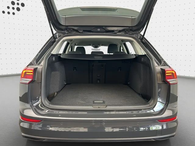 Volkswagen Golf DSG Life Variant e-Golf