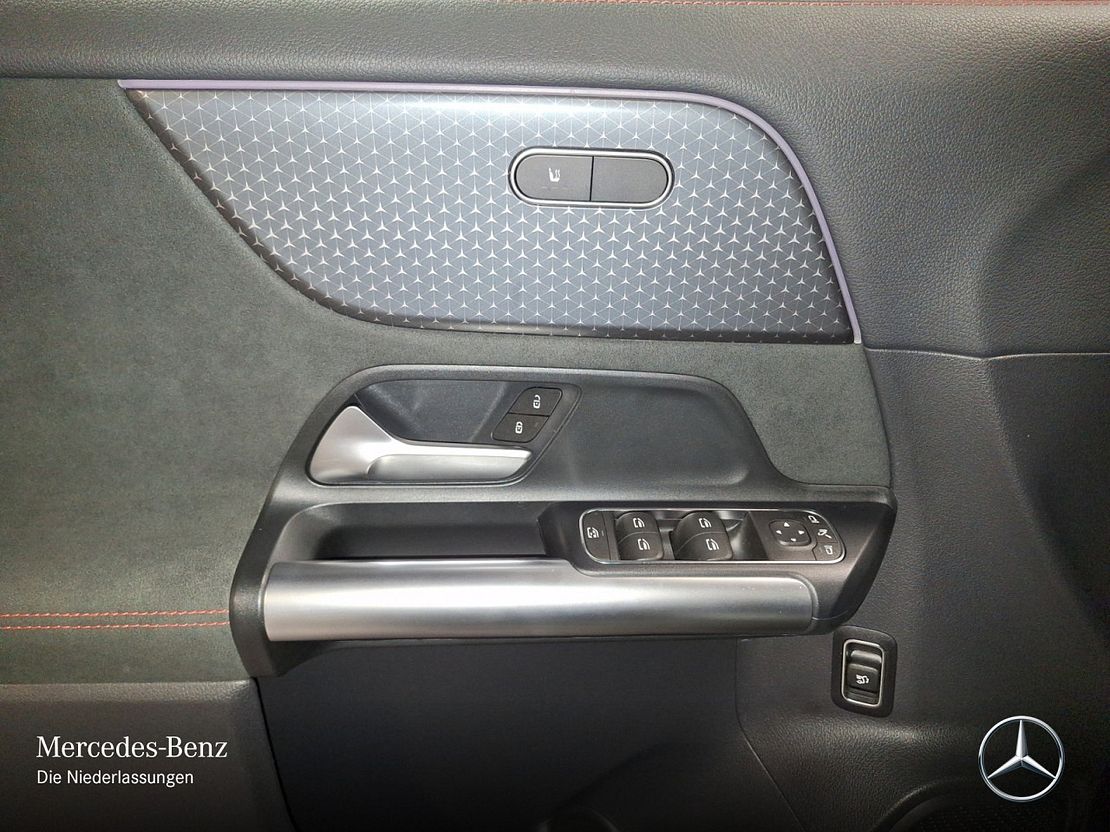 Mercedes-Benz GLA 200 AMG Line