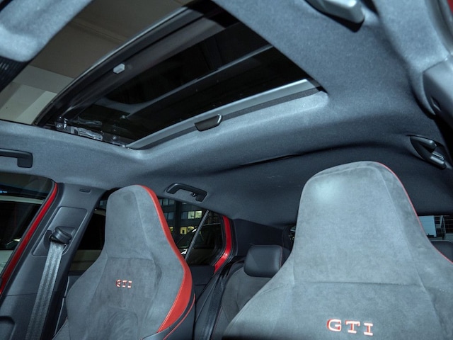 Volkswagen Golf 2.0 TSI GTI Golf VIII Style