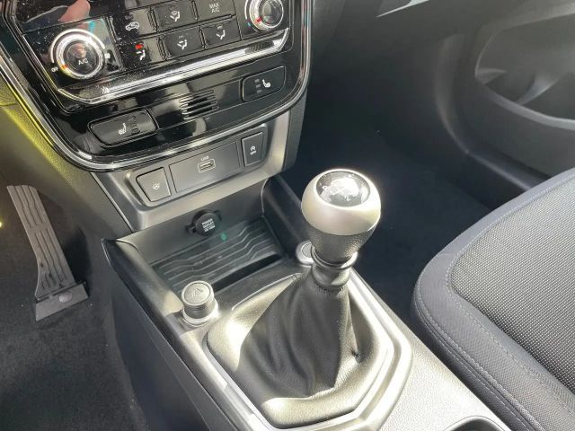 SsangYong Tivoli Quartz