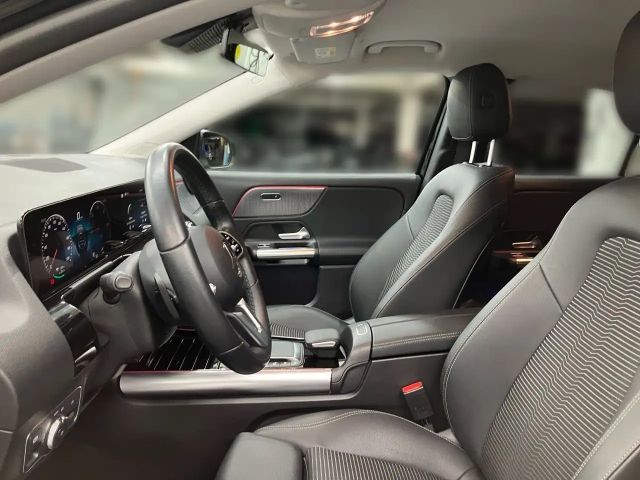 Mercedes-Benz EQA 300 4MATIC Progressive