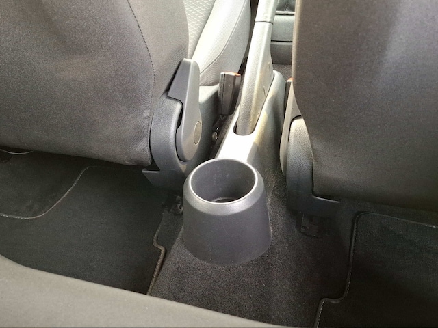 Volkswagen up! Active