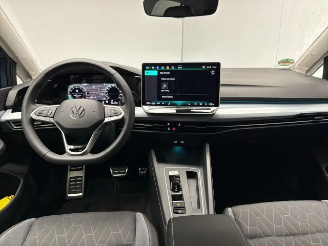 Volkswagen Golf DSG Life