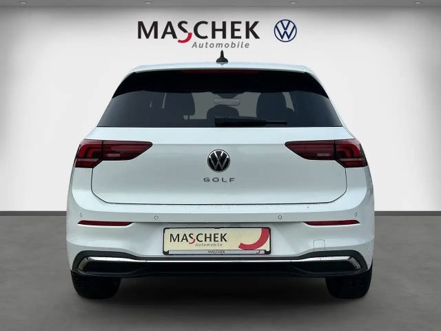 Volkswagen Golf 1.5 TSI DSG