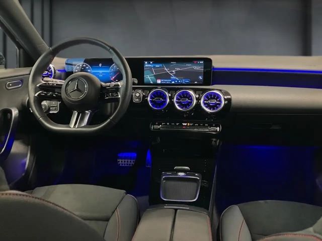 Mercedes-Benz A 200 AMG Line