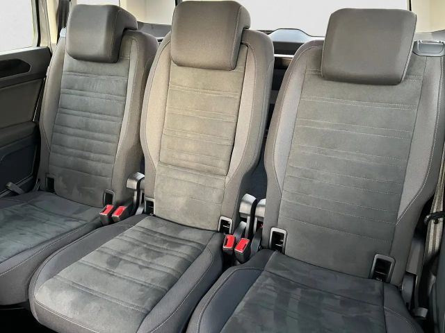 Volkswagen Touran DSG Highline