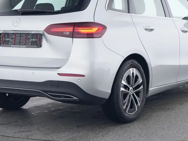 Mercedes-Benz B 200 Progressive Sedan