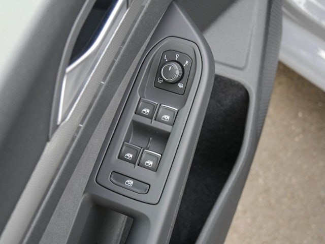 Volkswagen Golf Style Variant