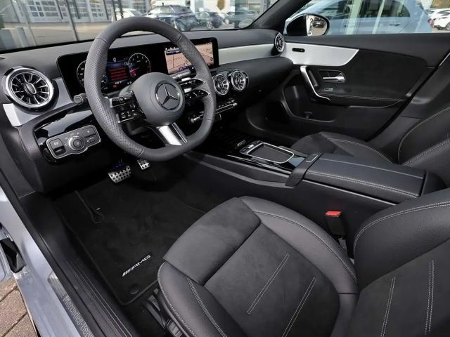 Mercedes-Benz A 200 AMG Line