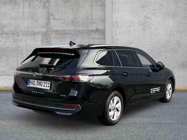 Volkswagen Passat 1.5 eTSI Business DSG Variant