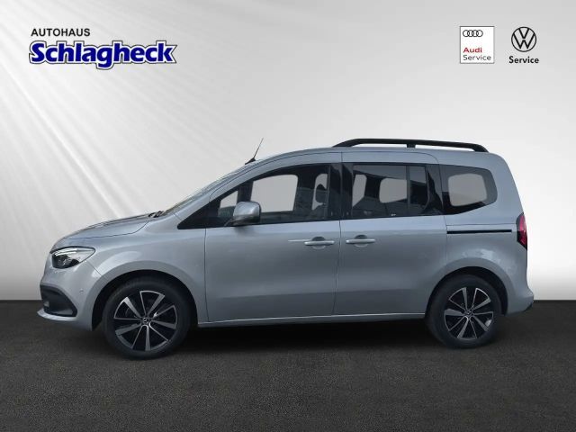 Mercedes-Benz T 180 Sedan