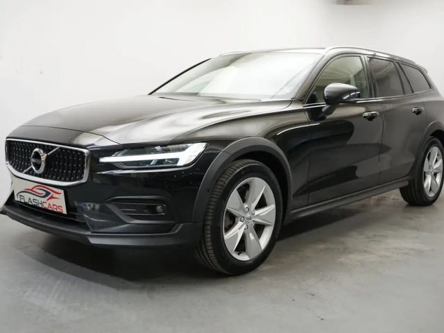 Volvo V60 Cross Country AWD