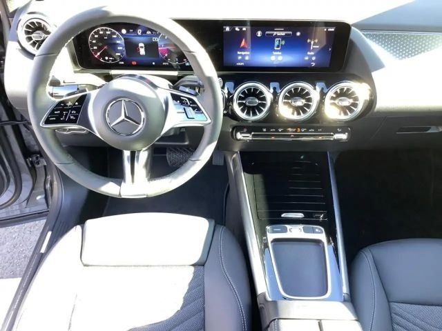 Mercedes-Benz GLA 220 4MATIC Progressive